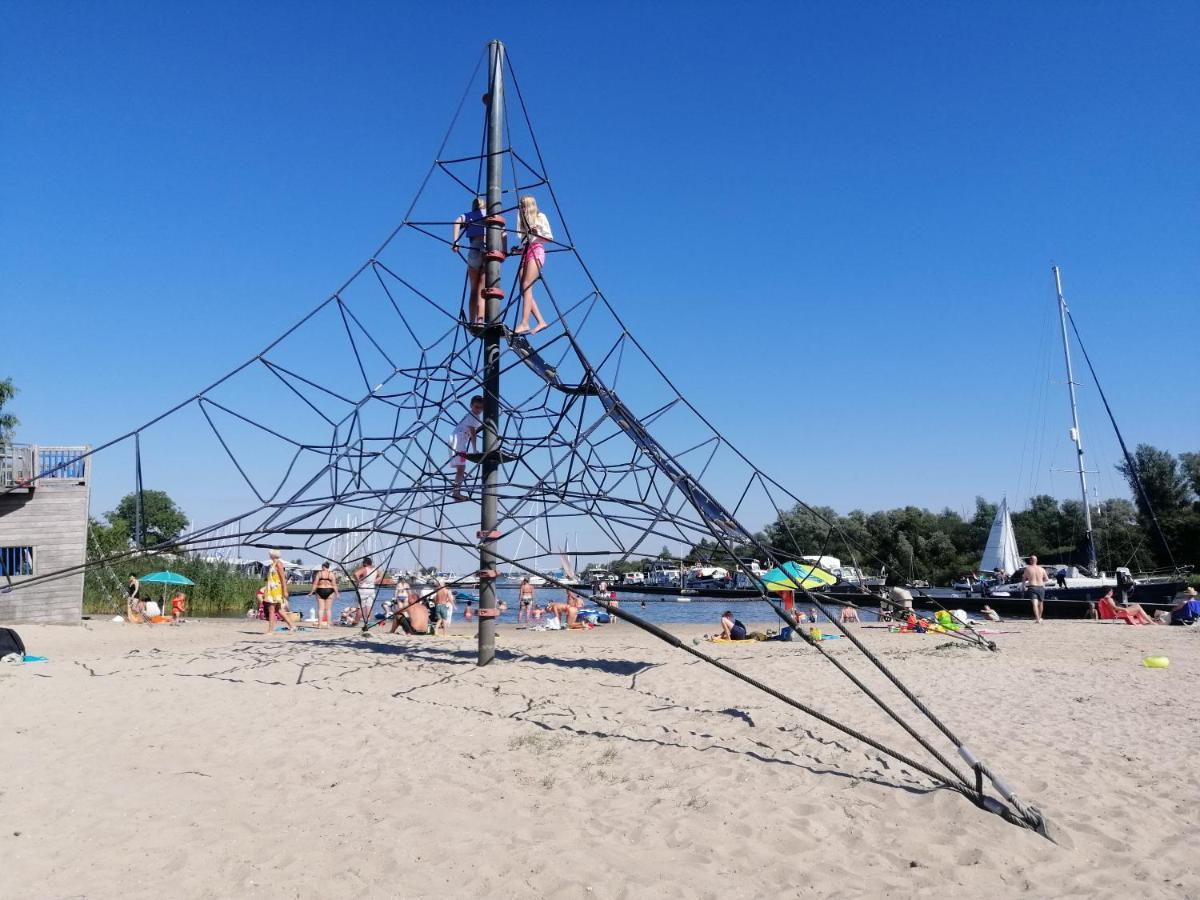 Stacaravan Op 5 Sterren Vakantiepark De Kuilart Friesland Aan Het Meer Met Zwembad 5P 237 Koudum Dış mekan fotoğraf